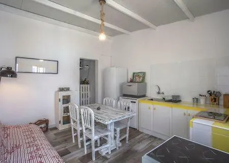 Casa Amarilla *
