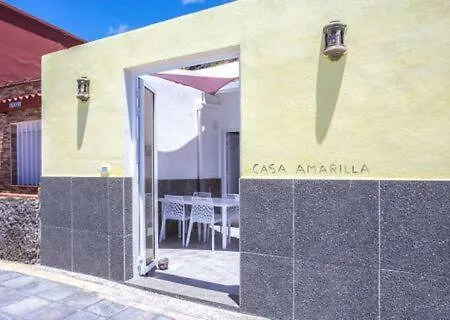 بيت للعطل Casa Amarilla غيمار